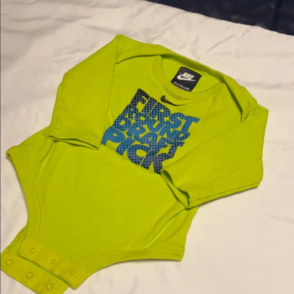 Nike onsie....3/6 months